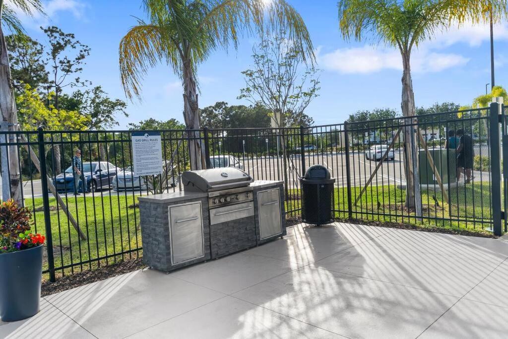 Elegant 1Br/1Ba Condo With Pool, Gym And Laundry Melbourne Exterior photo